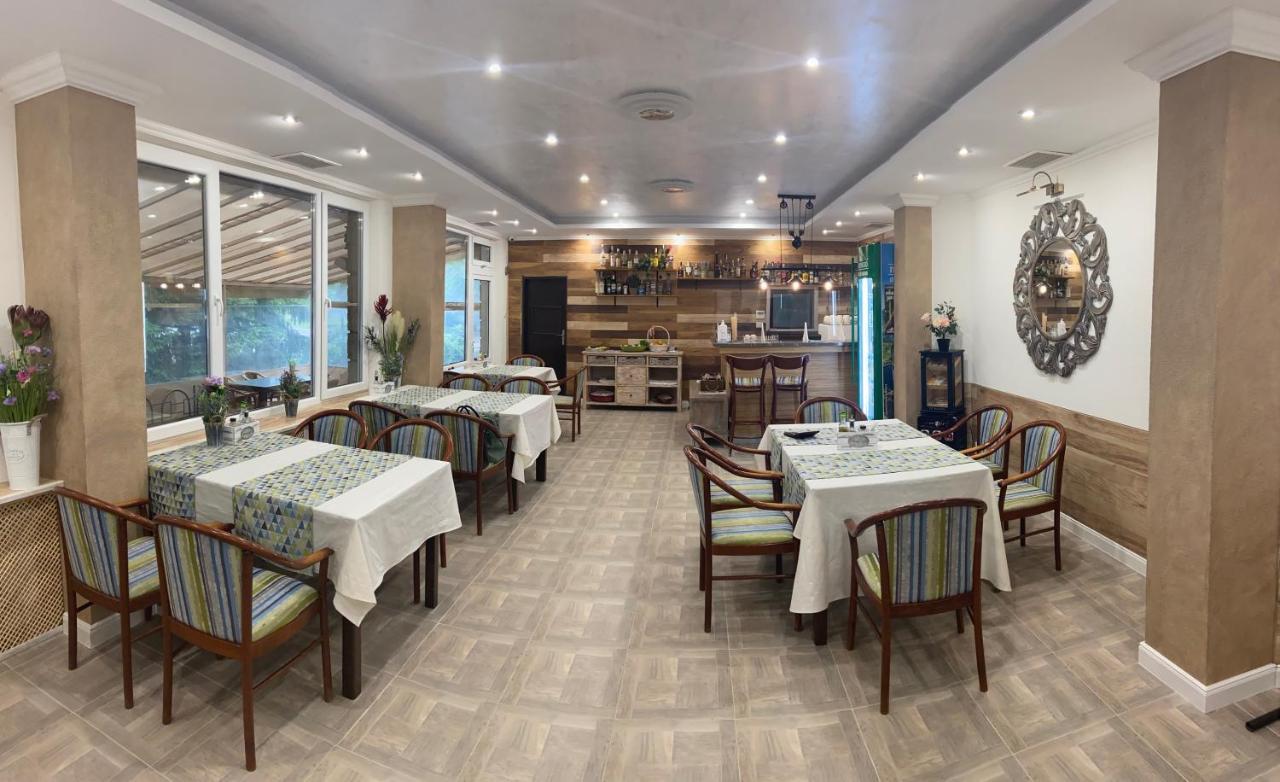 Apart Hotel Central Razgrad מראה חיצוני תמונה