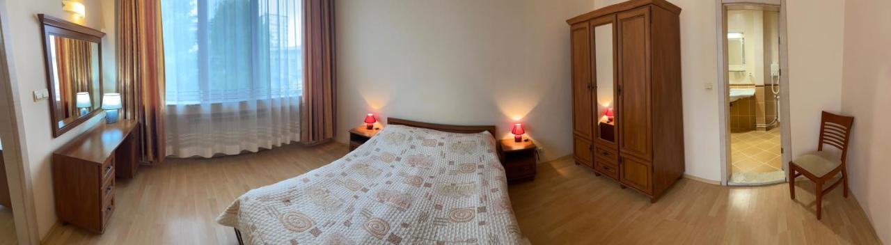 Apart Hotel Central Razgrad מראה חיצוני תמונה