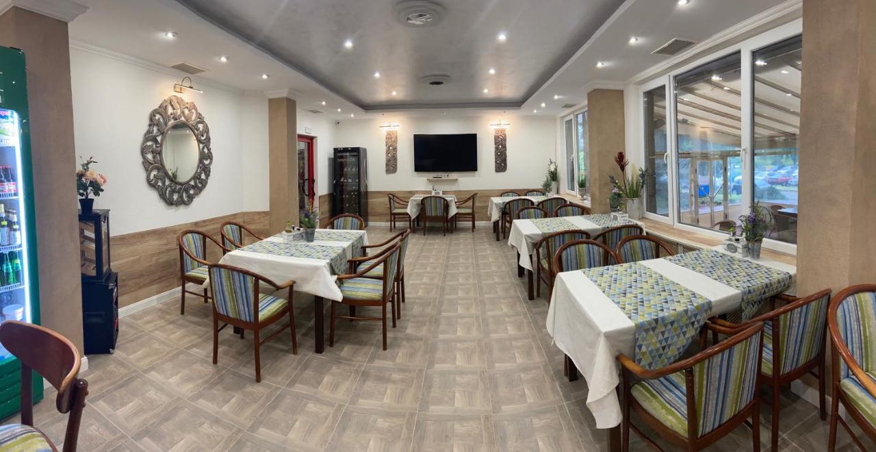 Apart Hotel Central Razgrad מראה חיצוני תמונה