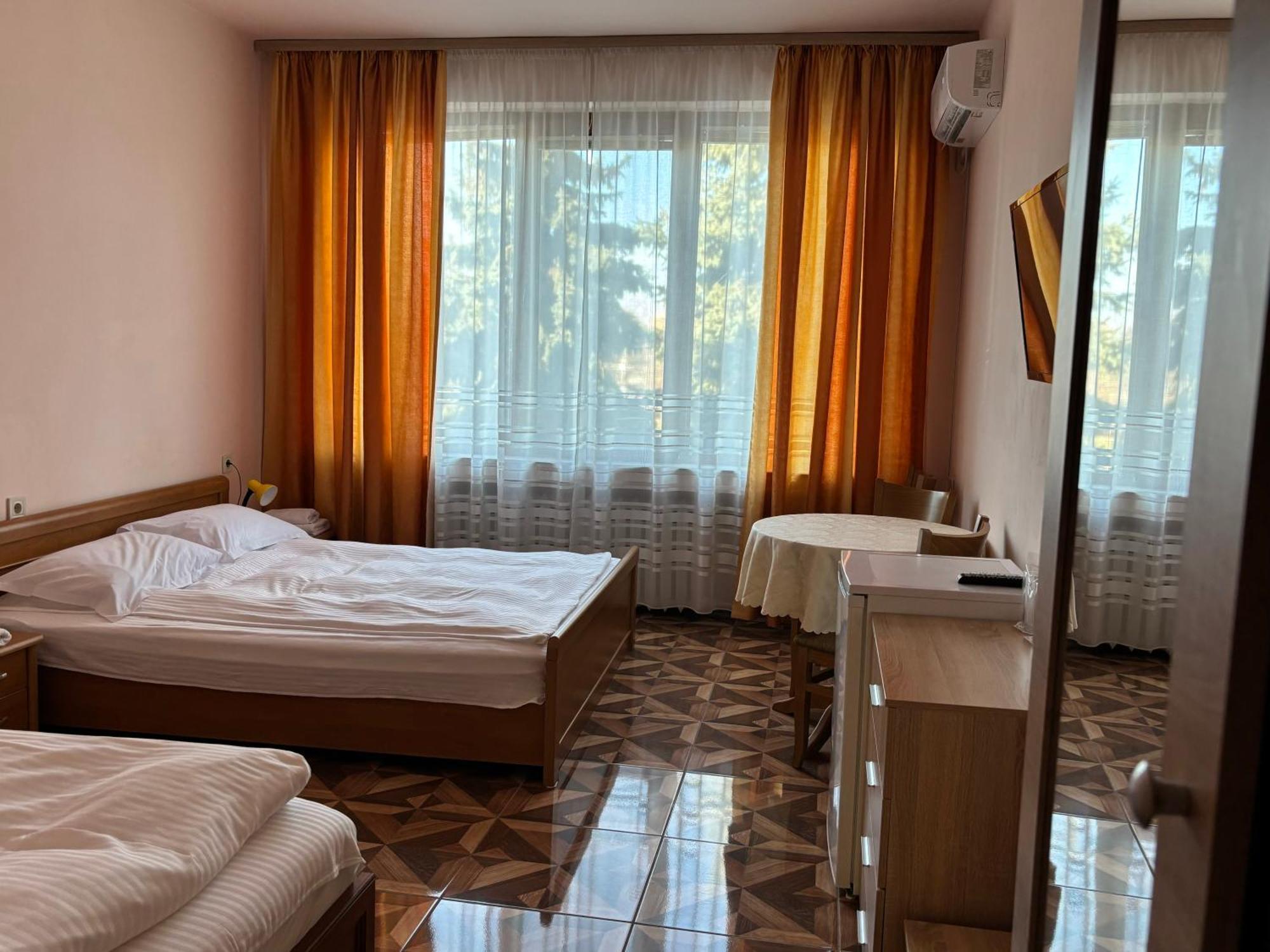 Apart Hotel Central Razgrad מראה חיצוני תמונה