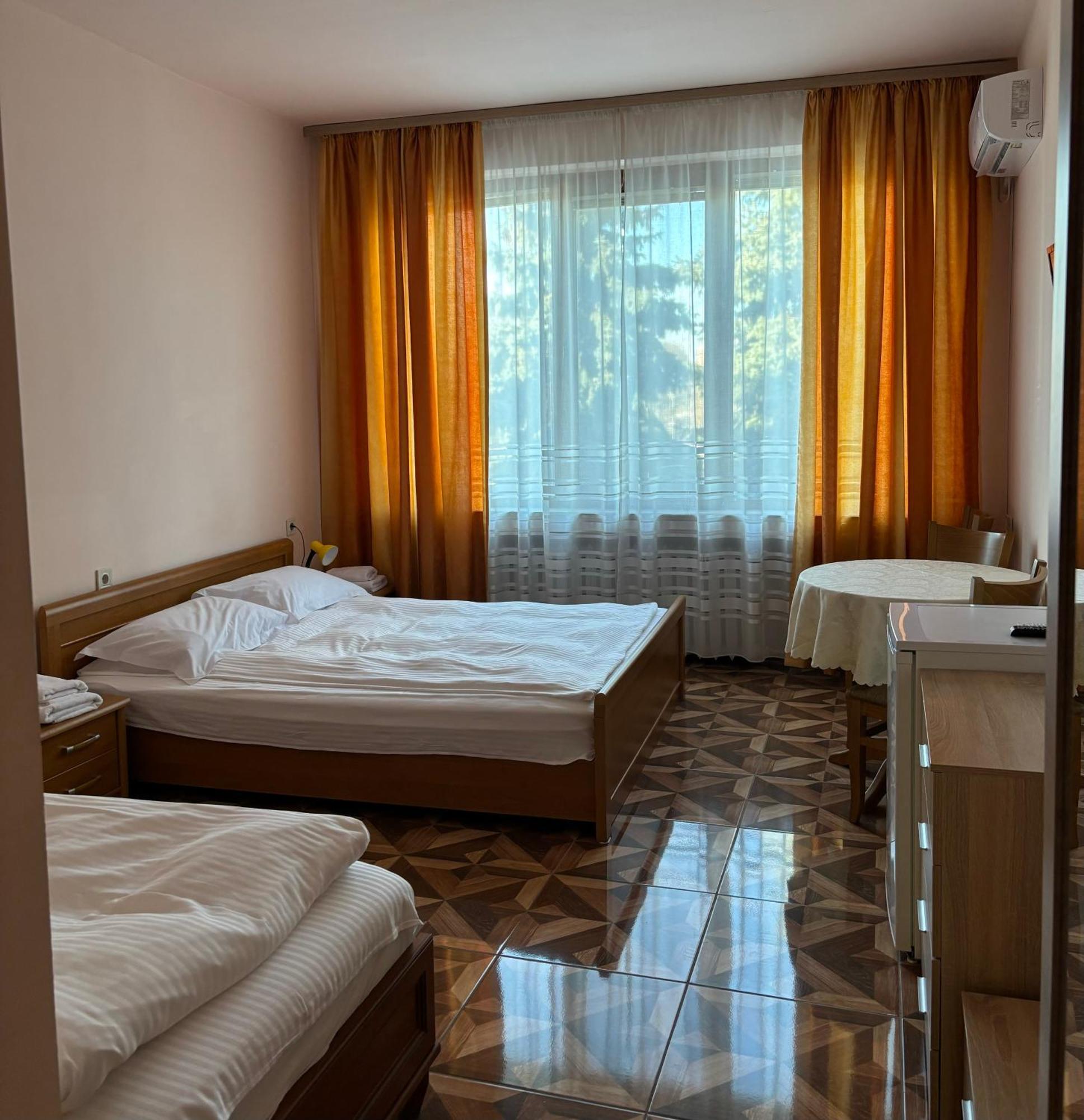 Apart Hotel Central Razgrad מראה חיצוני תמונה