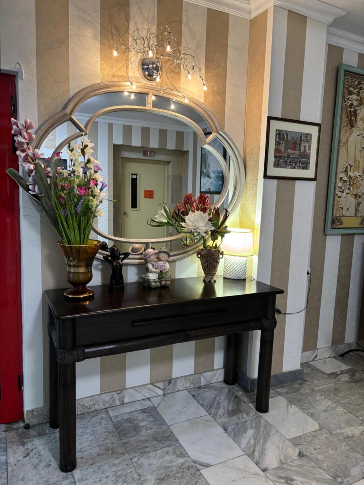 Apart Hotel Central Razgrad מראה חיצוני תמונה